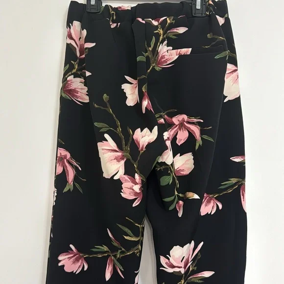 Like an angel floral women’s small pants - Picture 4 of 6
